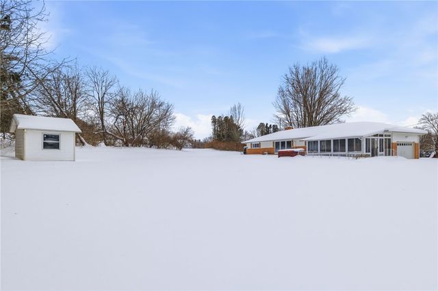 214 Sunset Drive, Neshannock Twp, PA 16105