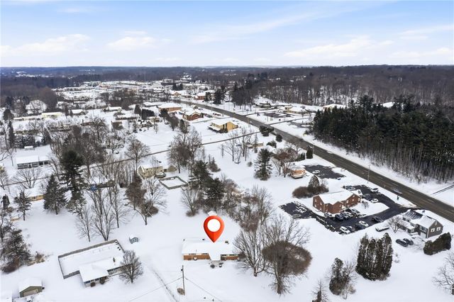 214 Sunset Drive, Neshannock Twp, PA 16105