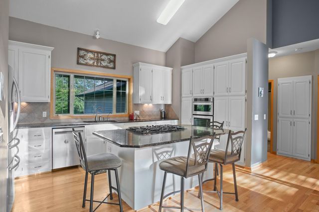 16682 Hanson Boulevard NW, Andover, MN 55304