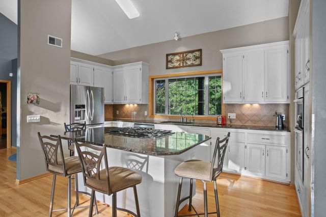 16682 Hanson Boulevard NW, Andover, MN 55304