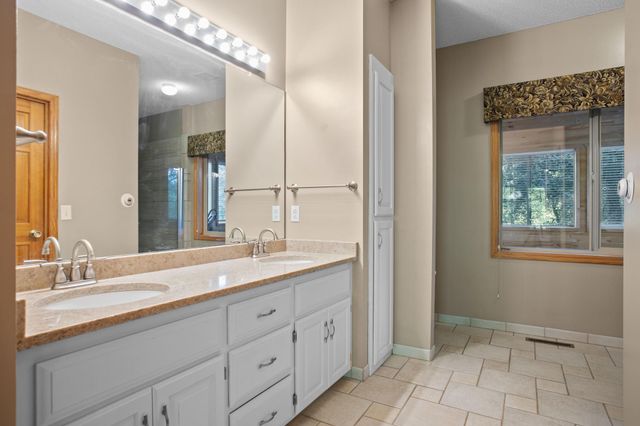 16682 Hanson Boulevard NW, Andover, MN 55304