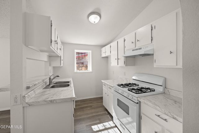 1776 MARLYS LARSON Street, El Paso, TX 79936