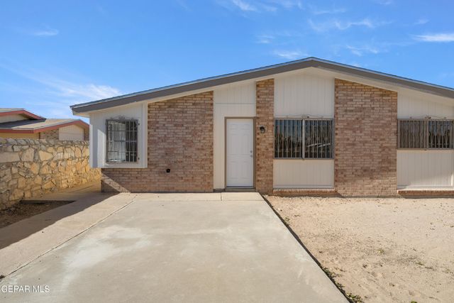 1776 MARLYS LARSON Street, El Paso, TX 79936
