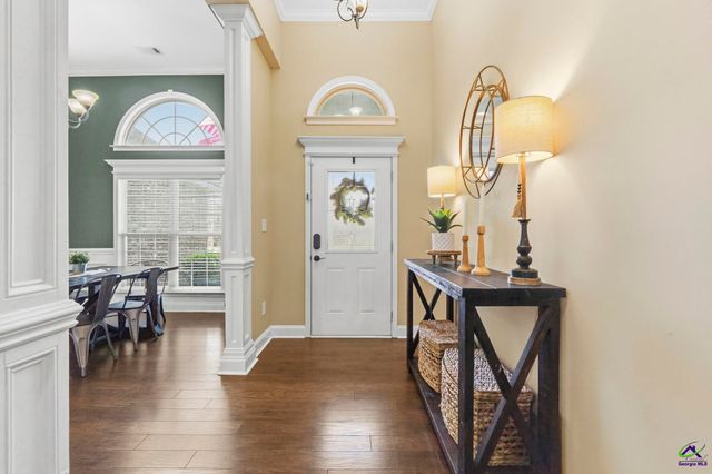 208 Hunts Landing Drive, Kathleen, GA 31047