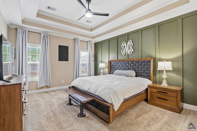 208 Hunts Landing Drive, Kathleen, GA 31047