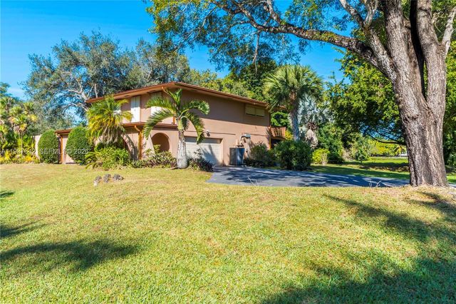 14311 Stirling Rd, Southwest Ranches, FL 33330