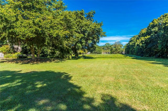 14311 Stirling Rd, Southwest Ranches, FL 33330