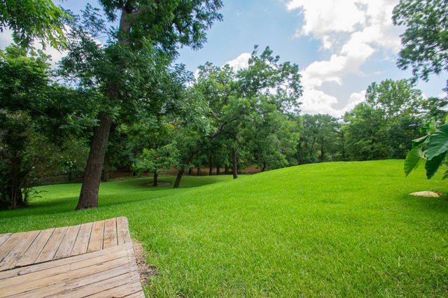 11935 County Road 170, Boling, TX 77420