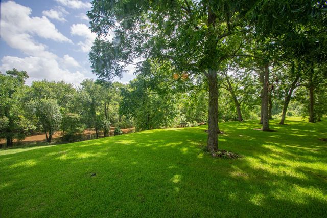 11935 County Road 170, Boling, TX 77420