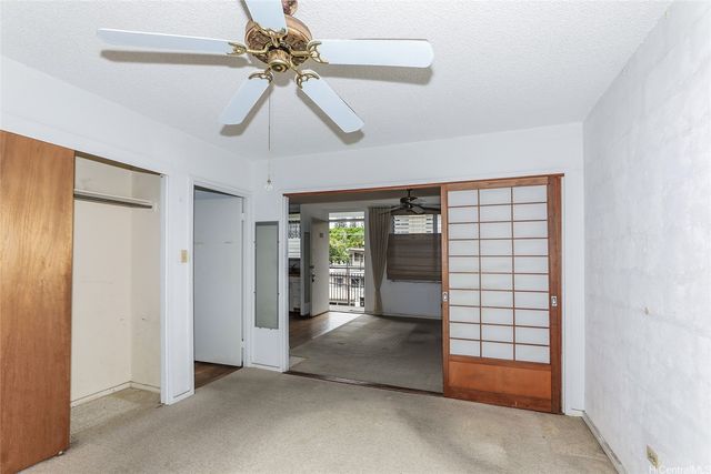 1525 Pensacola Street 302, Honolulu, HI 96822