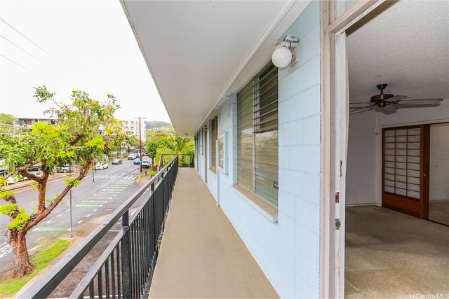 1525 Pensacola Street 302, Honolulu, HI 96822