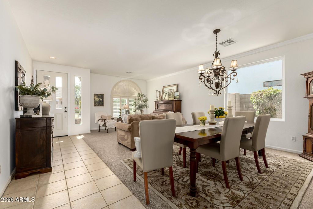 Image 10 of property listing at 2612 E TORREY PINES Lane, Chandler, AZ 85249