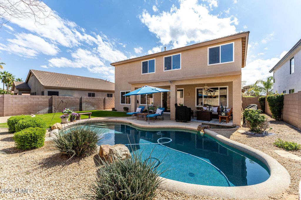 Image 47 of property listing at 2612 E TORREY PINES Lane, Chandler, AZ 85249