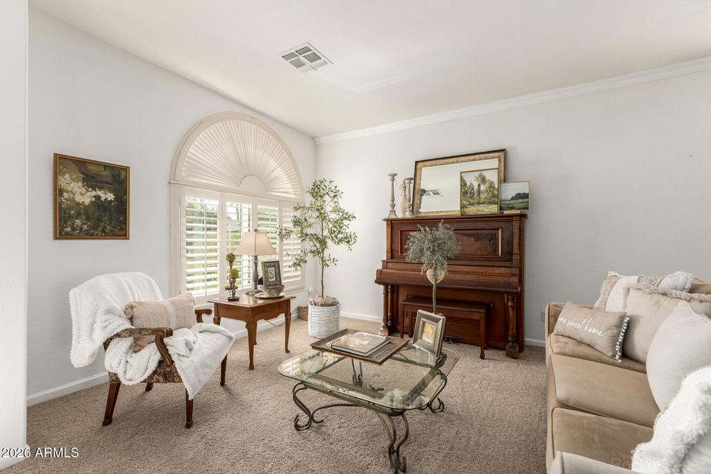 Image 7 of property listing at 2612 E TORREY PINES Lane, Chandler, AZ 85249