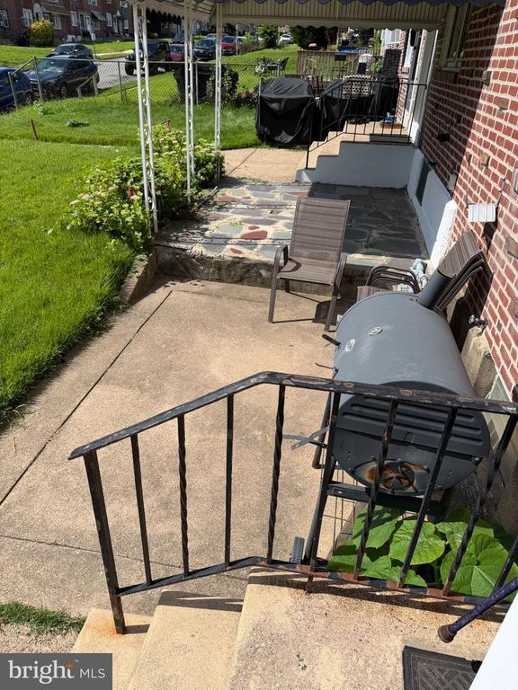 561 S 3RD ST, DARBY, PA 19023 — photo 3
