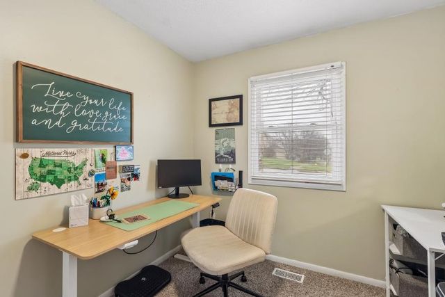 1525 W Detroit Avenue, Indianola, IA 50125