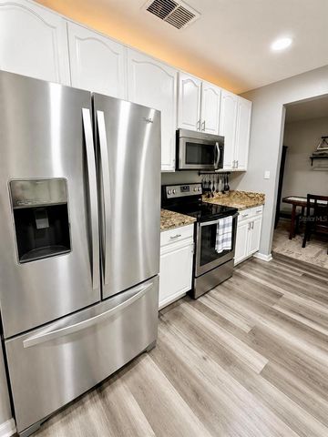 3232 HERONS POINT CIRCLE, Kissimmee, FL 34741