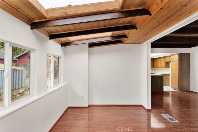 1725 Linnet, Wrightwood, CA 92397