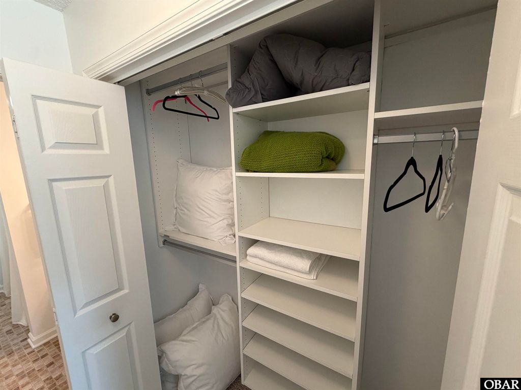 Image 14 of property listing at 514 Pirates Way # 514B, Manteo, NC 27958