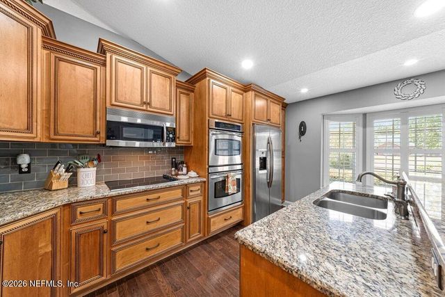 1147 PEBBLE RIDGE Drive, Jacksonville, FL 32220