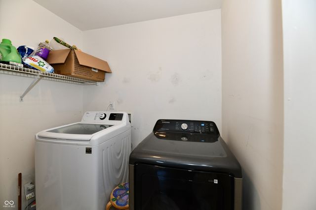 13048 Ross Crossing, Fishers, IN 46038
