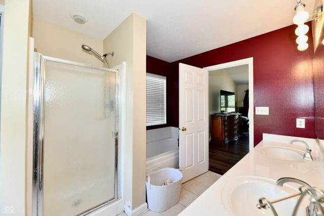 13048 Ross Crossing, Fishers, IN 46038
