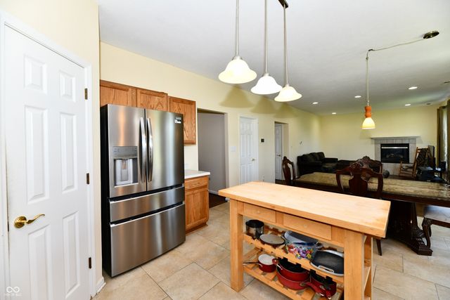 13048 Ross Crossing, Fishers, IN 46038