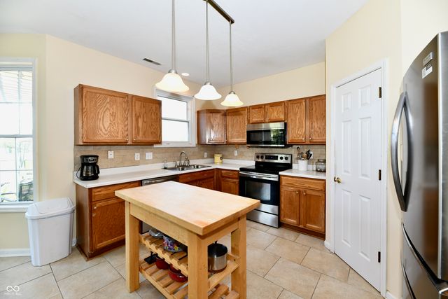 13048 Ross Crossing, Fishers, IN 46038