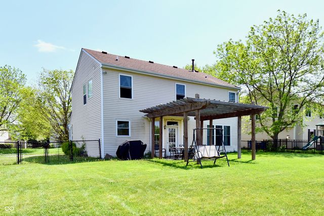 13048 Ross Crossing, Fishers, IN 46038