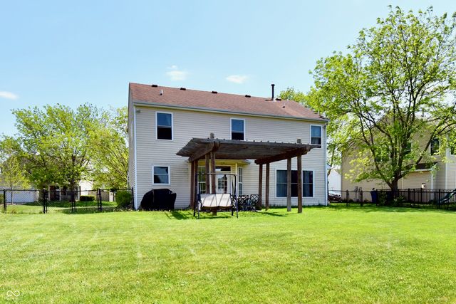 13048 Ross Crossing, Fishers, IN 46038