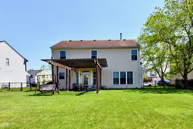 13048 Ross Crossing, Fishers, IN 46038