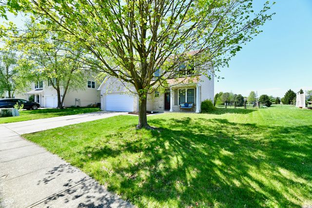 13048 Ross Crossing, Fishers, IN 46038