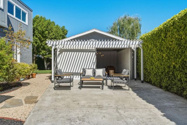 359 Hudson Street, Redwood City, CA 94062