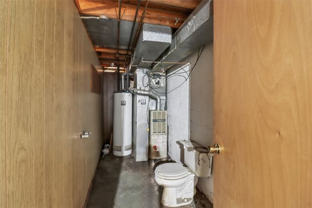 8 E Emma Avenue, Des Moines, IA 50315