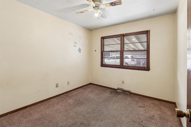 8 E Emma Avenue, Des Moines, IA 50315