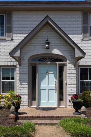 518 Maplegrove Dr, Franklin, TN 37064