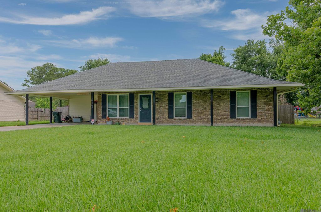 39464 Gregg Dr, Prairieville, LA 70769