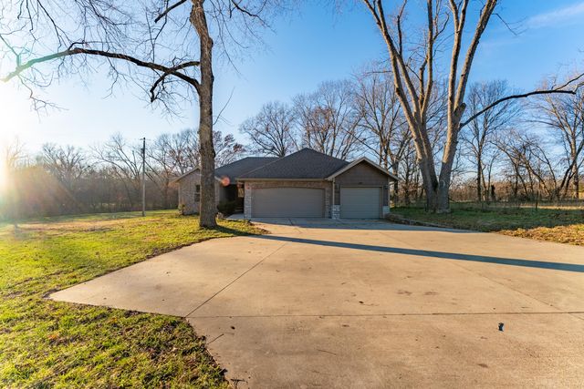 3243 Selmore Road, Ozark, MO 65721