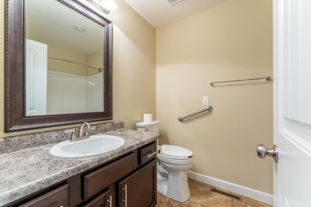 3243 Selmore Road, Ozark, MO 65721