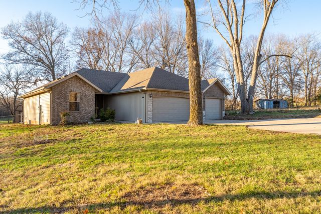 3243 Selmore Road, Ozark, MO 65721