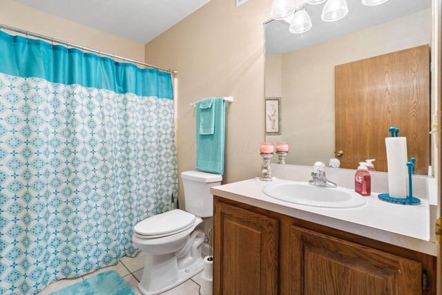 7830 Meadowlark Lane S, Reynoldsburg, OH 43068