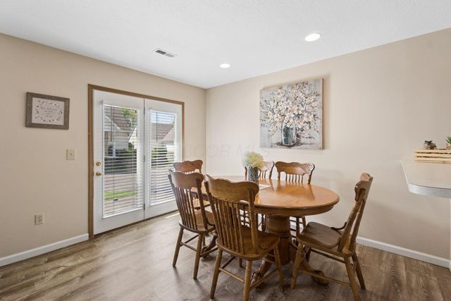7830 Meadowlark Lane S, Reynoldsburg, OH 43068