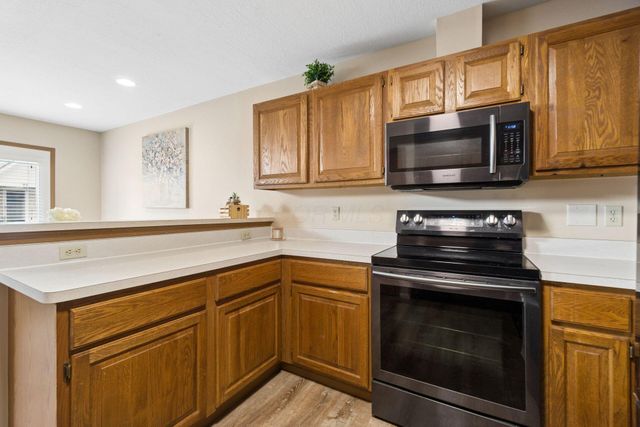 7830 Meadowlark Lane S, Reynoldsburg, OH 43068