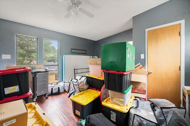 802 Crest Oak Court, Arlington, TX 76012