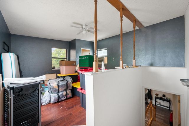 802 Crest Oak Court, Arlington, TX 76012