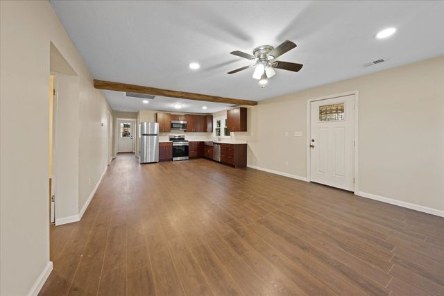 209 Smith Ave, Hohenwald, TN 38462