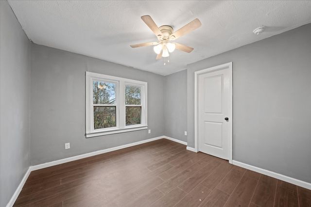 209 Smith Ave, Hohenwald, TN 38462