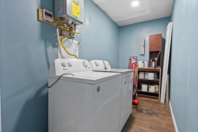 209 Smith Ave, Hohenwald, TN 38462