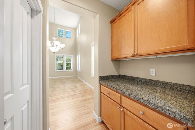 24750 NE 3rd Place, Sammamish, WA 98074