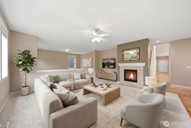 24750 NE 3rd Place, Sammamish, WA 98074